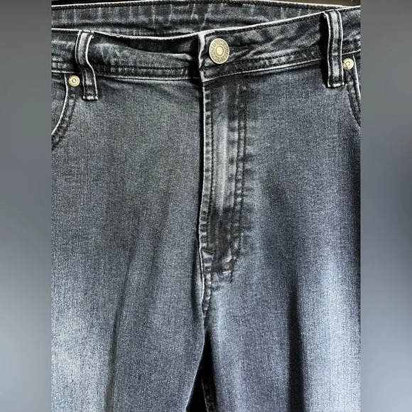 Buffalo by David Bitton size 40x32 - Picture 4 of 6